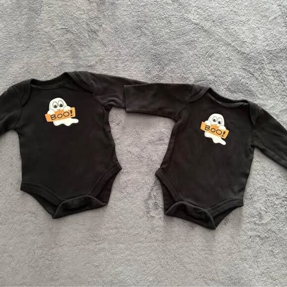 Twins- Baby Halloween Long Sleeve Onesies (Size: Newborn) - Picture 3 of 4